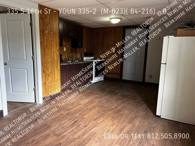335 S 16th St-Unit -B in Terre Haute, IN - Foto de edificio - Building Photo