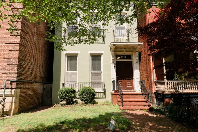 property at 1114 Grove Ave