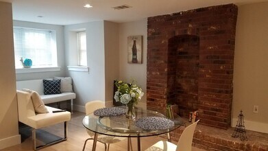 41 Q St NW, Unit B in Washington, DC - Building Photo - Building Photo