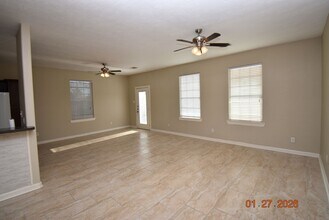 3108 Avenue D in Dickinson, TX - Building Photo - Building Photo