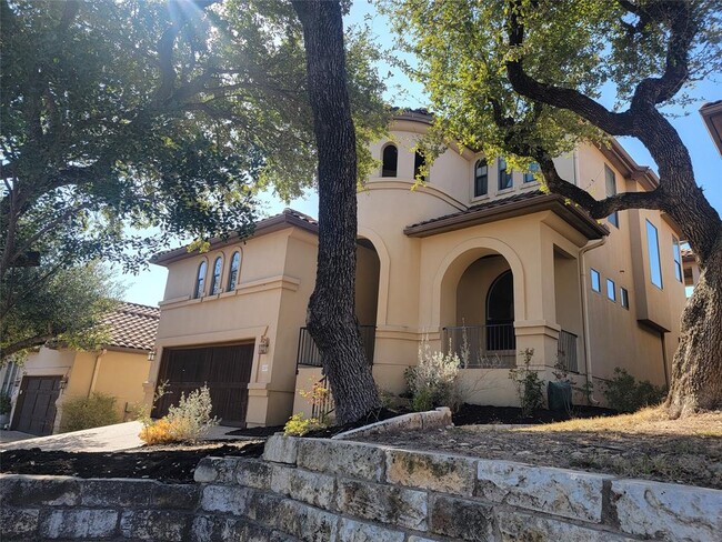 property at 2305 Gilia Dr
