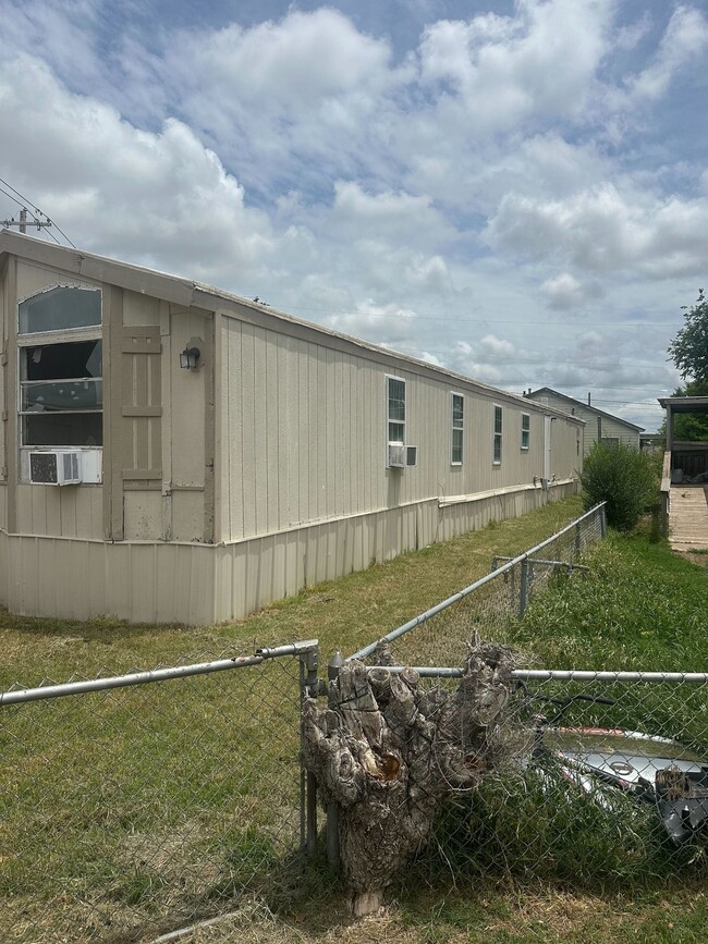 property at 2504 SW Jefferson Ave