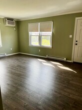 160 Decatur St, Unit A in Doylestown, PA - Foto de edificio - Building Photo