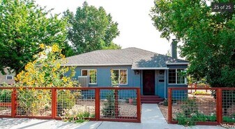 1330 S Arlington Ave in Reno, NV - Building Photo