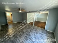 1086 Barbara Ann Dr in Jackson, MS - Building Photo - Building Photo