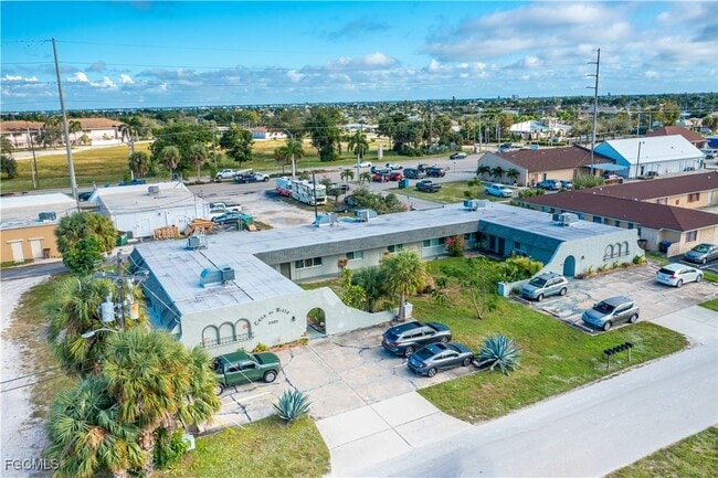 property at 2927 SE 15th Pl