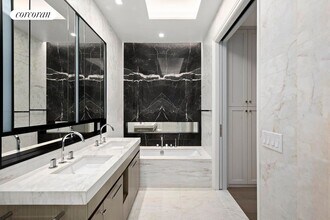 108 Leonard St in New York, NY - Building Photo - Building Photo