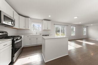 616 Countryside Dr in Chelsea, MI - Building Photo - Building Photo