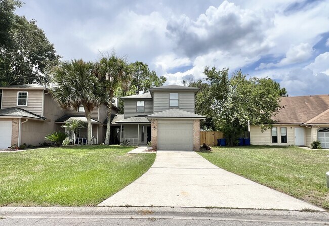 property at 11446 Skimmer Ct