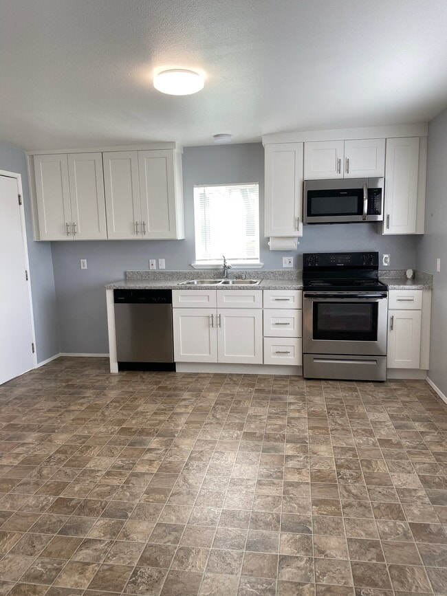 1502 S M St, Unit B