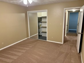 946 Madison Ave in Huntington, WV - Building Photo - Building Photo