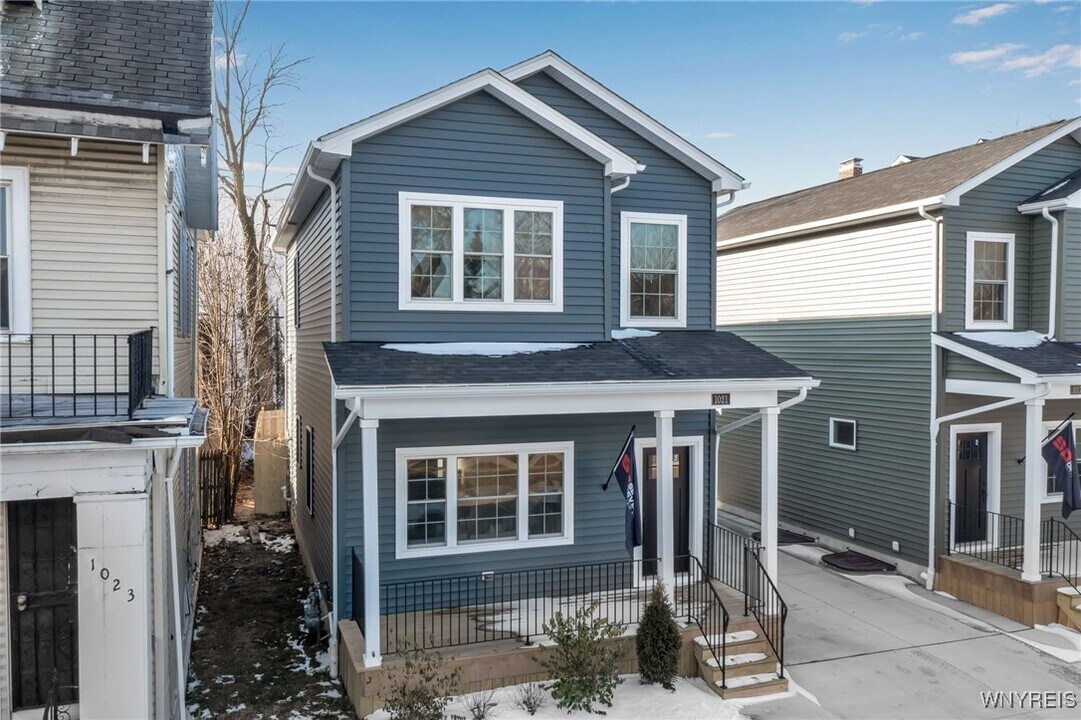 1021 Lafayette Ave in Buffalo, NY - Building Photo