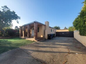 10138 Arleta Ave in Los Angeles, CA - Building Photo - Building Photo