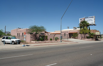 2537 N Oracle Rd in Tucson, AZ - Building Photo - Building Photo