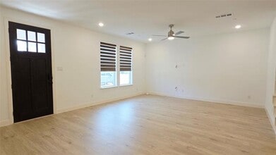 9015 Scarp Hl Ln in Frisco, TX - Building Photo - Building Photo