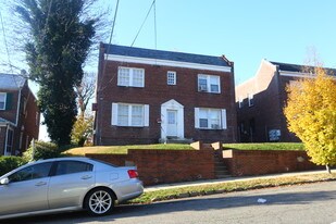 3919 R St SE in Washington, DC - Building Photo