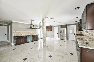 6833 Concho St in Houston, TX - Building Photo - Building Photo