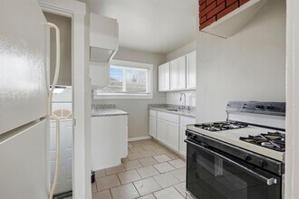 1301 E Muir Ave in Hazel Park, MI - Building Photo - Building Photo