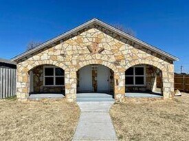 1510 N 20th St in Abilene, TX - Building Photo