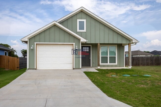 property at 2314 Creekview Dr