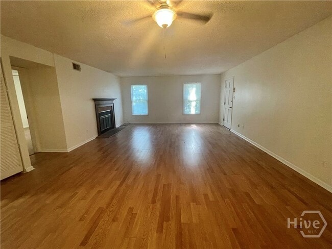 property at 5 Cromwell Pl