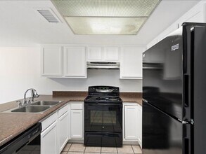 122 S Hardy Dr in Tempe, AZ - Building Photo - Building Photo