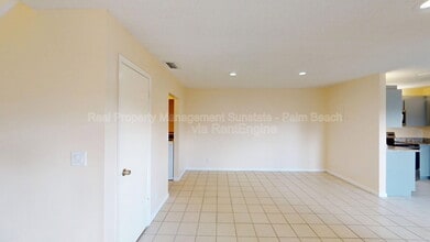 1921 N Congress Ave in West Palm Beach, FL - Building Photo - Building Photo