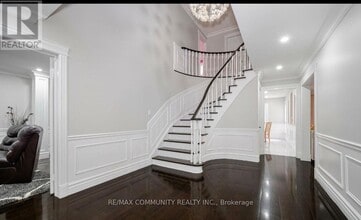 96 Zinnia Pl in Vaughan, ON - Building Photo - Building Photo