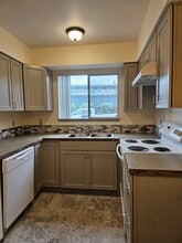 Argonne Terrace Apartments in Spokane, WA - Foto de edificio - Building Photo
