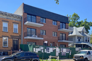 2708 Glenwood Rd in Brooklyn, NY - Foto de edificio - Building Photo