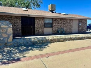 11450 Sundrop Ct in El Paso, TX - Building Photo - Building Photo