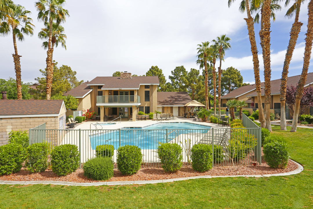 Welcome to Morrell Park Apartments in Henderson, NV - Foto de edificio