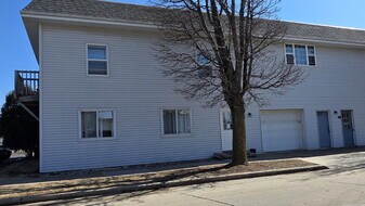 109 N Elm St in Kimberly, WI - Building Photo