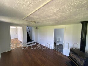 34 E York St in Biglerville, PA - Foto de edificio - Building Photo