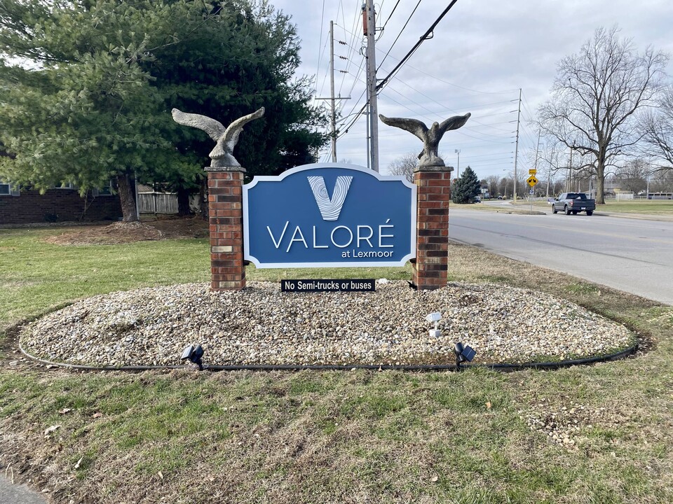 Valore at Lexmoor Apartments in Seymour, IN - Foto de edificio