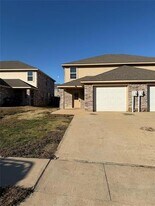 812 Parkplace Ridge in Princeton, TX - Building Photo