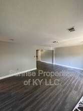 3203 Hampstead Ct in Louisville, KY - Building Photo - Building Photo