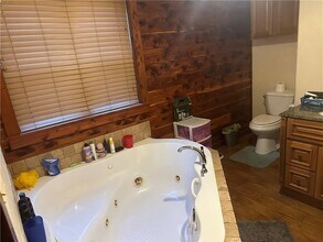 31 NC 3307 in Marble Falls, AR - Foto de edificio - Building Photo