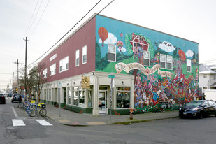 Maggie Gibson Plaza in Portland, OR - Building Photo