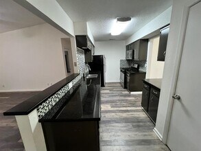 3303 Galesburg Dr in Austin, TX - Building Photo - Building Photo