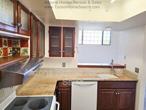 4273 N River Grove Cir in Tucson, AZ - Building Photo - Building Photo