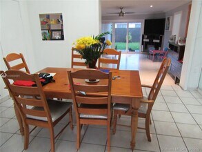 140 NW 190th St in Miami, FL - Building Photo - Building Photo