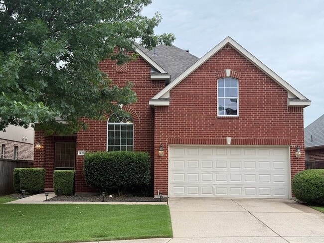 property at 1420 Somerset Dr