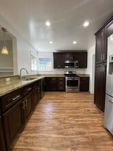 2335 S Garth Ave in Los Angeles, CA - Building Photo - Building Photo