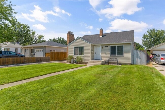 1319 S Vermont Ave in Boise, ID - Building Photo - Building Photo
