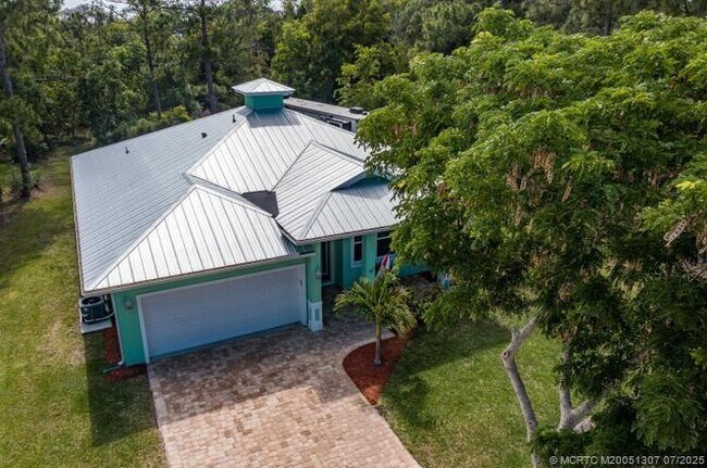 5608 SE 44th Ave in Stuart, FL - Building Photo - Building Photo
