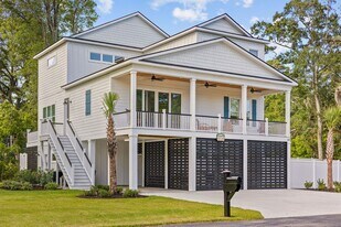 40 Cayman Loop in Pawleys Island, SC - Building Photo