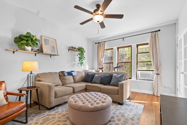 property at 1526 W Belle Plaine Ave
