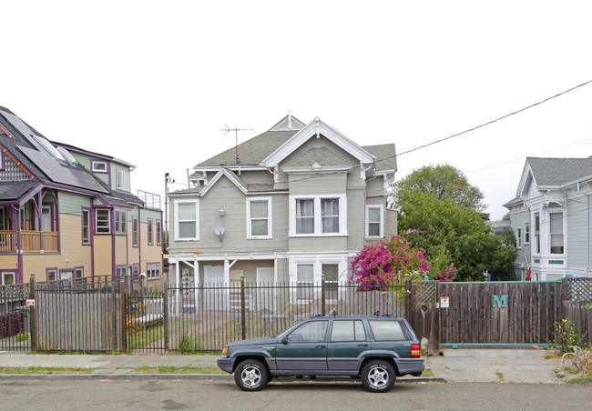 1062 60th St in Oakland, CA - Building Photo - Building Photo