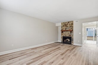 7881 Nummie Ct in North Charleston, SC - Building Photo - Building Photo